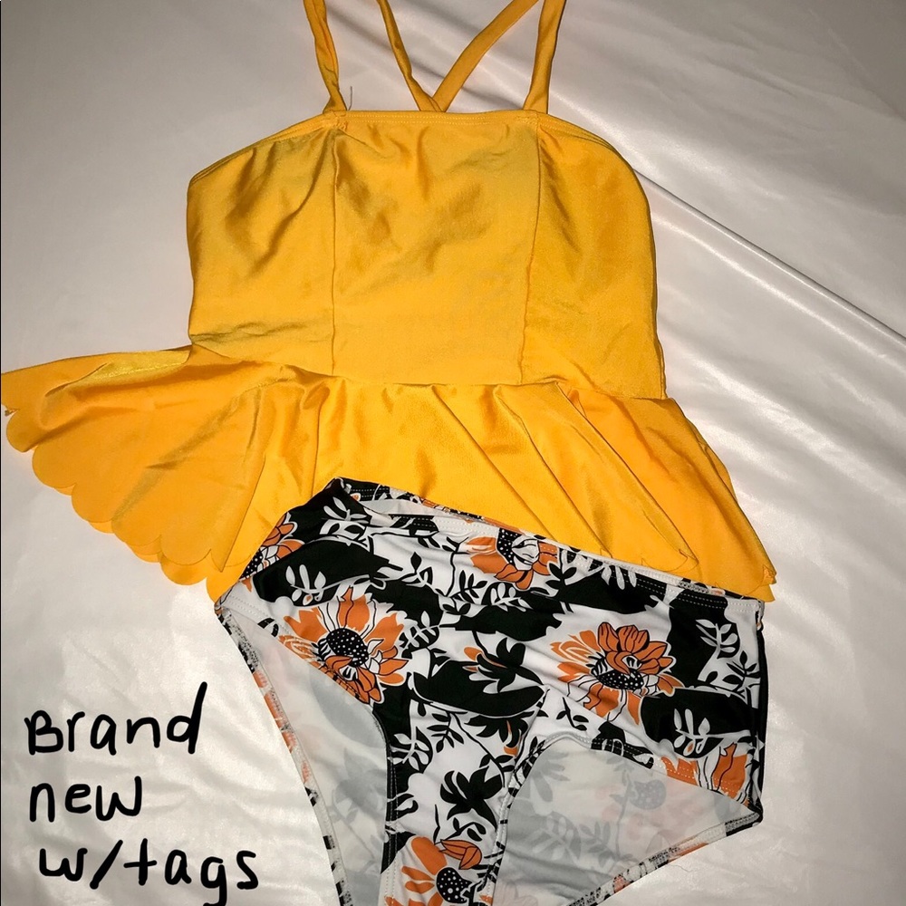 Swimming suit Sz small